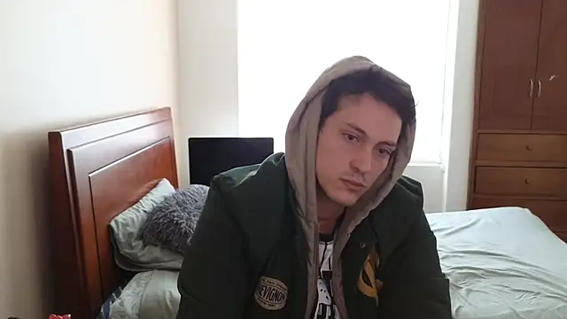 Snapshot of hardaftercum chatting on 10/30/25, 04:41 hardaftercum online show from 10/30/25, 04:41