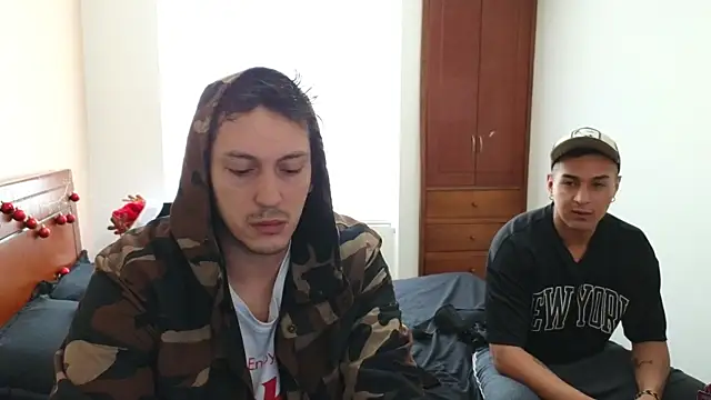 Snapshot of hardaftercum chatting on 11/20/25, 03:23 hardaftercum online show from 11/20/25, 03:23