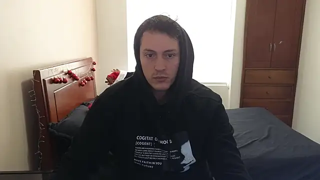 Snapshot of hardaftercum chatting on 11/26/25, 02:40 hardaftercum online show from 11/26/25, 02:40