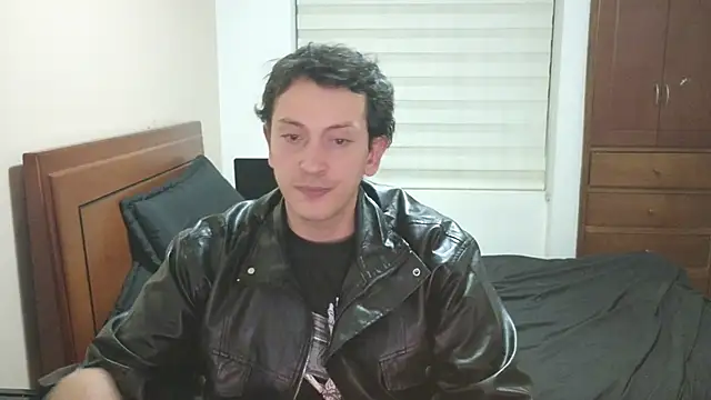 Snapshot of hardaftercum chatting on 02/01/26, 01:59 hardaftercum online show from 02/01/26, 01:59