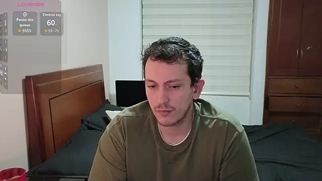 Snapshot of hardaftercum chatting on 02/19/26, 03:35 hardaftercum online show from 02/19/26, 03:35