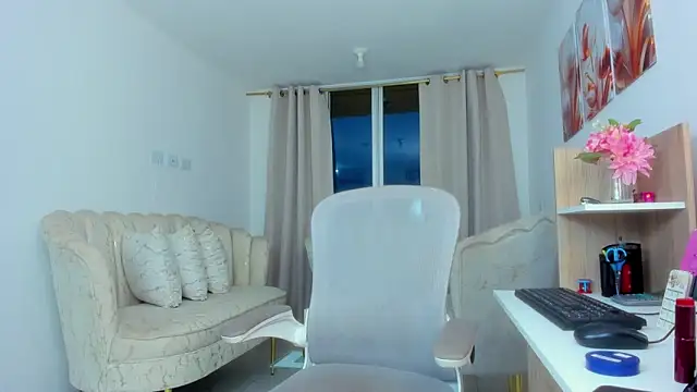 Snapshot of karol_f00x chatting on 02/03/26, 11:15 karol f00x online show from 02/03/26, 11:15