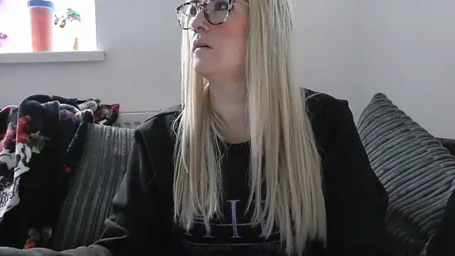 Sizzling Indie36 online show from 11/20/25, 02:39