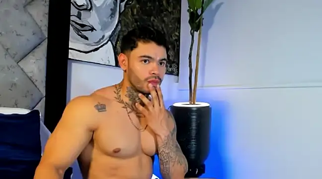 thiagoferrari2 online show from 03/20/25, 11:34