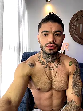 thiagoferrari2 online show from 10/14/25, 01:01