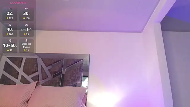 Meghann sweet1993 online show from 04/30/26, 08:57