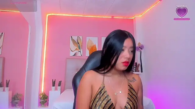 Snapshot of Molly_h0t chatting on 11/01/25, 12:29 Molly h0t online show from 11/01/25, 12:29