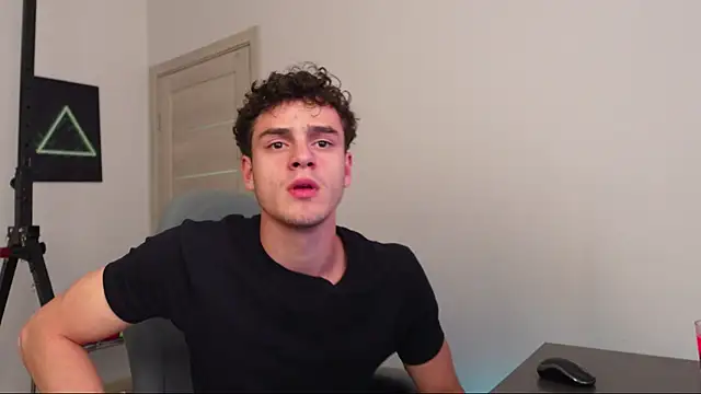 Brad Holloway online show from 10/04/25, 01:09