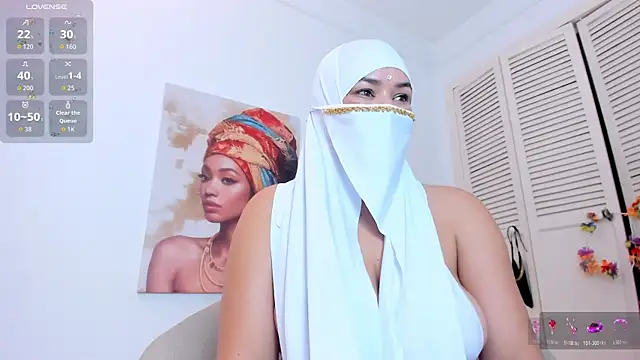 Layla arabelle online show from 11/11/25, 08:31