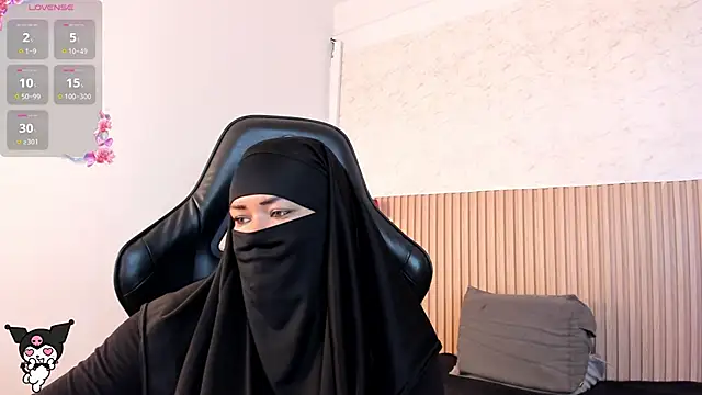 Layla arabelle online show from 06/11/26, 08:07