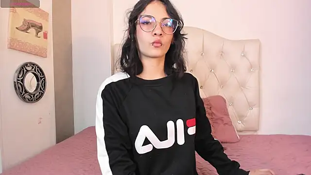 Moon  April online show from 12/05/25, 09:00