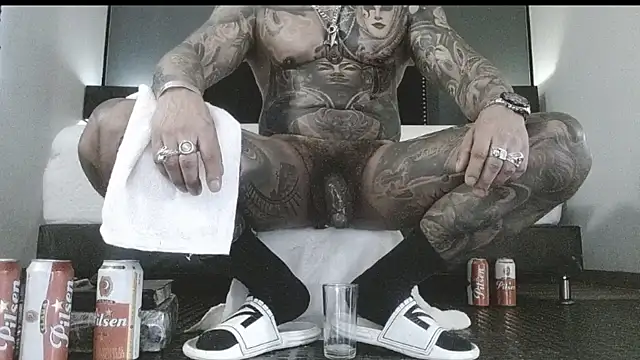 danilog515 online show from 10/27/25, 09:08