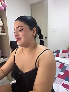 Snapshot of pareja_curiosa19 chatting on 04/18/26, 07:51 pareja curiosa19 online show from 04/18/26, 07:51