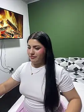 Snapshot of pareja_curiosa19 chatting on 05/22/26, 10:48 pareja curiosa19 online show from 05/22/26, 10:48