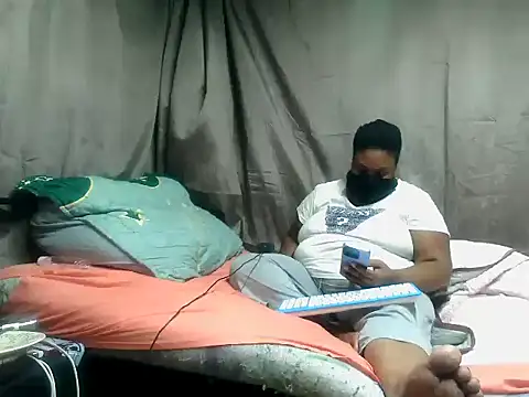 Snapshot of Berrylick chatting on 04/14/26, 07:58 Berrylick online show from 04/14/26, 07:58