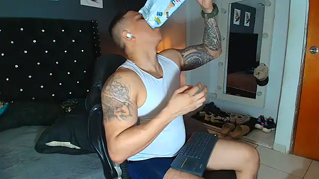 ethan dalton  online show from 09/22/25, 02:46