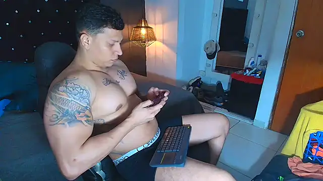 ethan dalton  online show from 12/01/25, 01:21