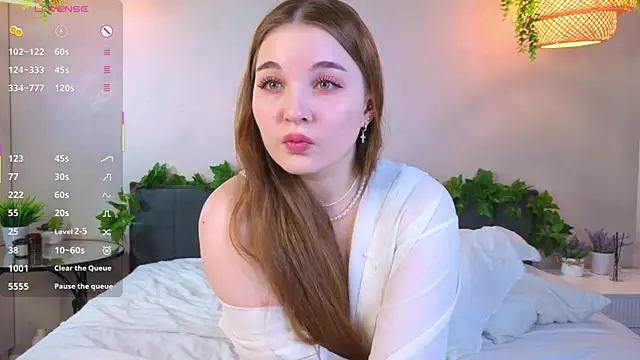 ConstanceHelms online show from 11/21/25, 05:06