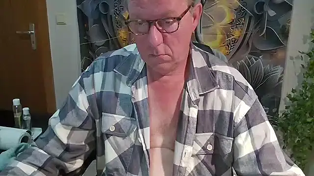 JamesBauer online show from 11/09/25, 04:44