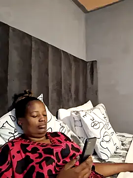 Snapshot of sexylira chatting on 02/03/26, 09:47 sexylira online show from 02/03/26, 09:47