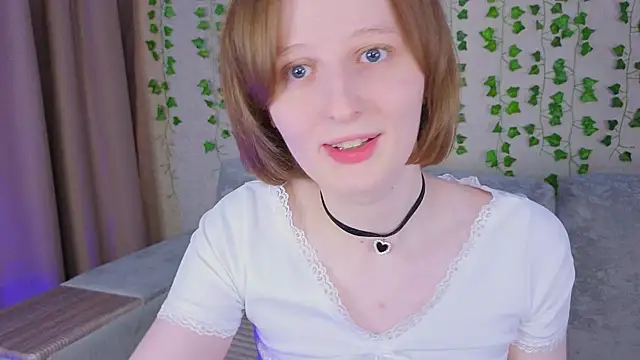 Snapshot of c0ralynx chatting on 05/23/26, 01:59 c0ralynx online show from 05/23/26, 01:59