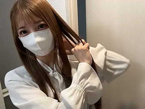 Snapshot of yunayuna_1231 chatting on 01/17/26, 02:16 yunayuna 1231 online show from 01/17/26, 02:16