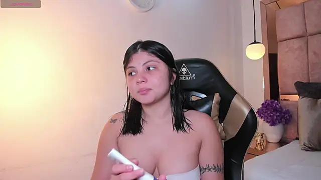 abby roux online show from 06/10/26, 03:50