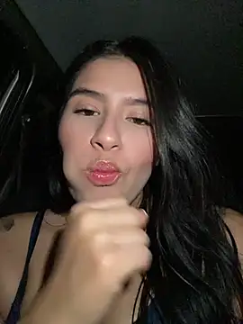 andrea gomes  online show from 05/04/26, 12:06