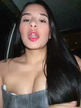 andrea gomes  online show from 06/21/26, 07:22