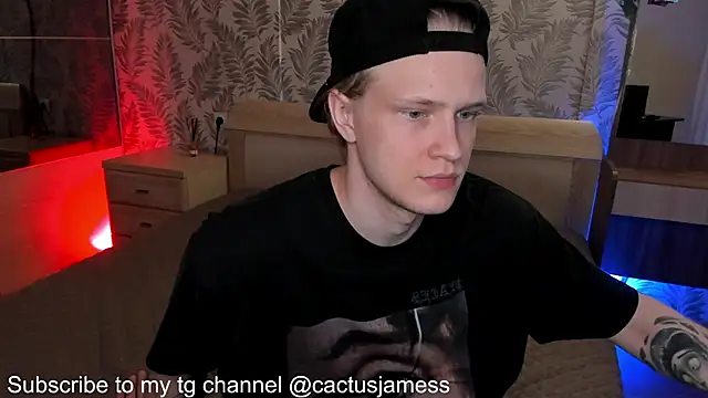 Snapshot of Cactus__James chatting on 10/04/25, 02:37 Cactus James online show from 10/04/25, 02:37