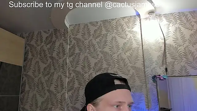 Snapshot of Cactus__James chatting on 11/15/25, 05:42 Cactus James online show from 11/15/25, 05:42