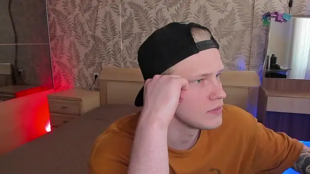 Snapshot of Cactus__James chatting on 03/24/26, 11:04 Cactus James online show from 03/24/26, 11:04