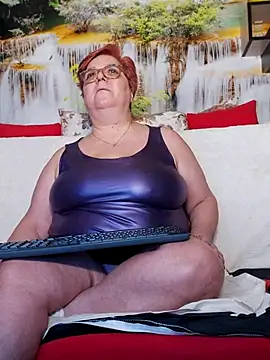 QueenPammy1 online show from 02/20/25, 12:36