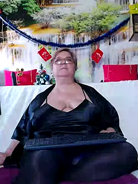 QueenPammy1 online show from 12/04/25, 09:07