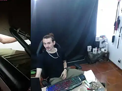 Snapshot of Aaron_malikk chatting on 03/13/26, 04:02 Aaron malikk online show from 03/13/26, 04:02