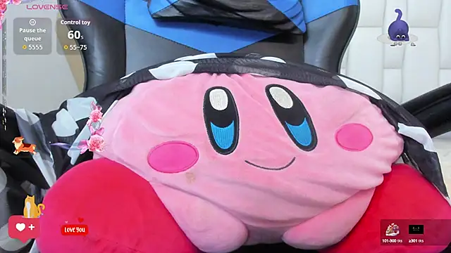 Snapshot of cherryboom23 chatting on 10/10/25, 07:02 cherryboom23 online show from 10/10/25, 07:02