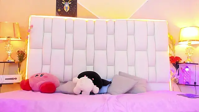 Snapshot of cherryboom23 chatting on 10/12/25, 02:43 cherryboom23 online show from 10/12/25, 02:43