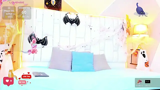 Snapshot of cherryboom23 chatting on 10/25/25, 08:14 cherryboom23 online show from 10/25/25, 08:14