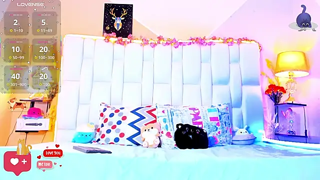 Snapshot of cherryboom23 chatting on 12/14/25, 05:29 cherryboom23 online show from 12/14/25, 05:29