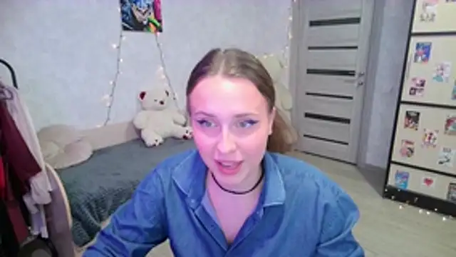 BarbiePieer online show from 11/19/25, 06:13