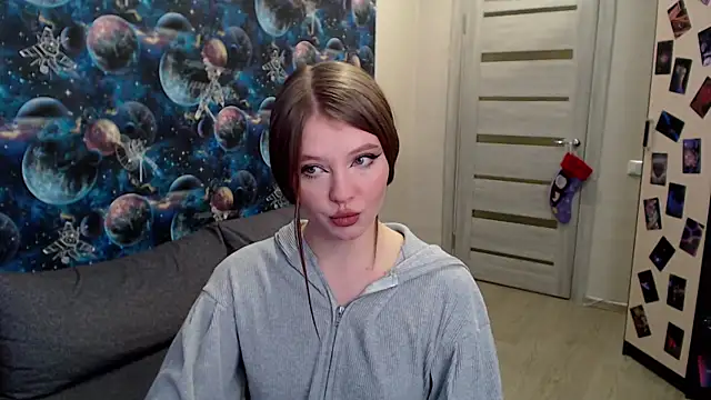 GinnyBlacky online show from 12/15/25, 06:23