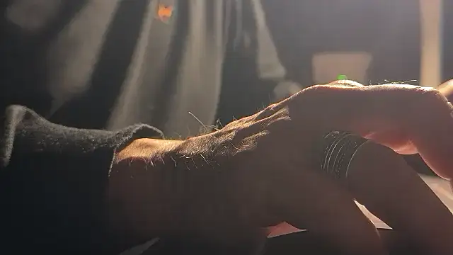 Snapshot of Max_965 chatting on 12/14/25, 05:51 Max 965 online show from 12/14/25, 05:51