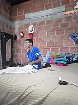 Snapshot of perversumm chatting on 11/28/25, 05:37 perversumm online show from 11/28/25, 05:37