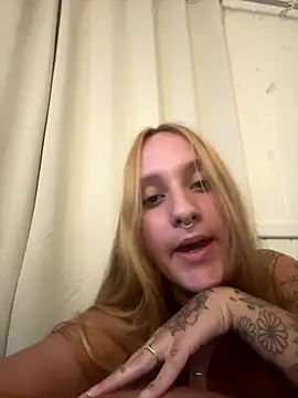 Snapshot of casaltattoosex chatting on 01/05/26, 10:57 casaltattoosex online show from 01/05/26, 10:57