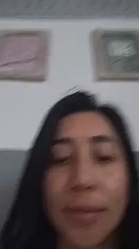 Snapshot of Elowyn chatting on 02/21/26, 05:47 Elowyn online show from 02/21/26, 05:47