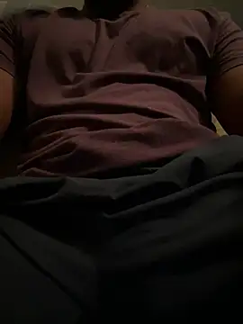 Snapshot of dilu98 chatting on 03/18/25, 04:48 dilu98 online show from 03/18/25, 04:48