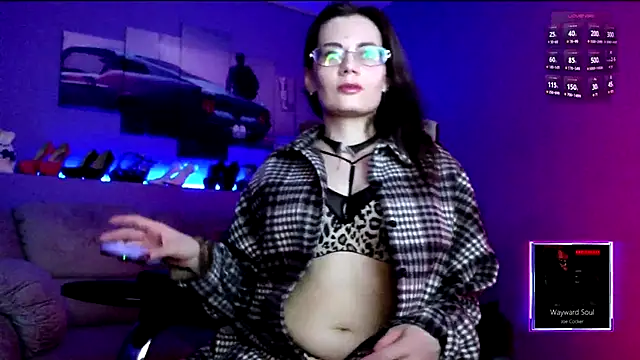 Snapshot of MilanaPure chatting on 03/15/25, 04:21 MilanaPure online show from 03/15/25, 04:21