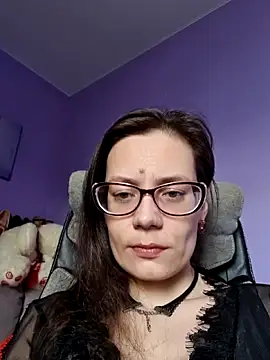 Snapshot of MilanaPure chatting on 10/13/25, 10:26 MilanaPure online show from 10/13/25, 10:26