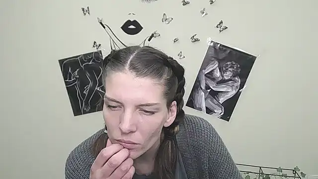 VanessaRey  online show from 03/19/25, 10:44