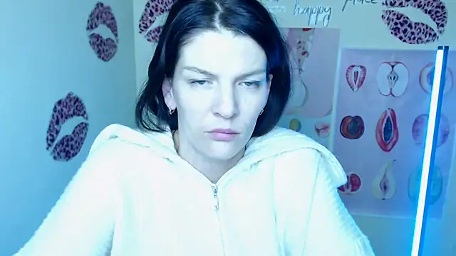 Snapshot of VanessaRey_ chatting on 01/10/26, 05:53 VanessaRey online show from 01/10/26, 05:53